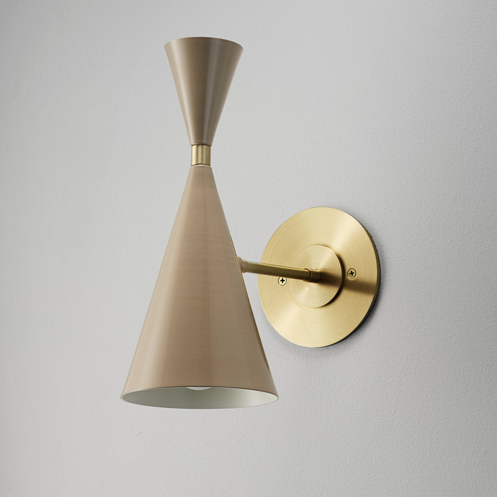 Monolith Wall (Brushed Brass, Smoked Oyster)