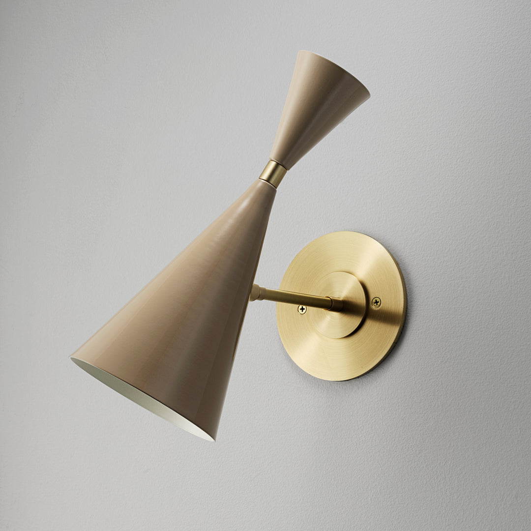 Monolith Wall (Brushed Brass, Smoked Oyster)