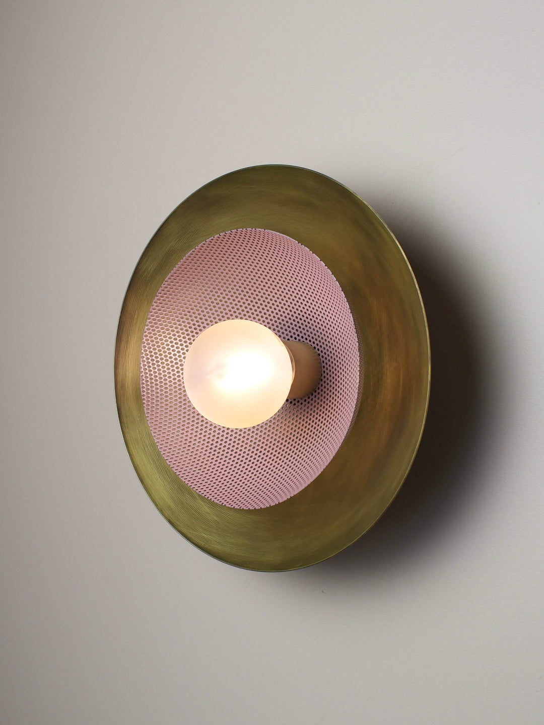 Centric Wall Sconce (Wisteria, Natural Brass)
