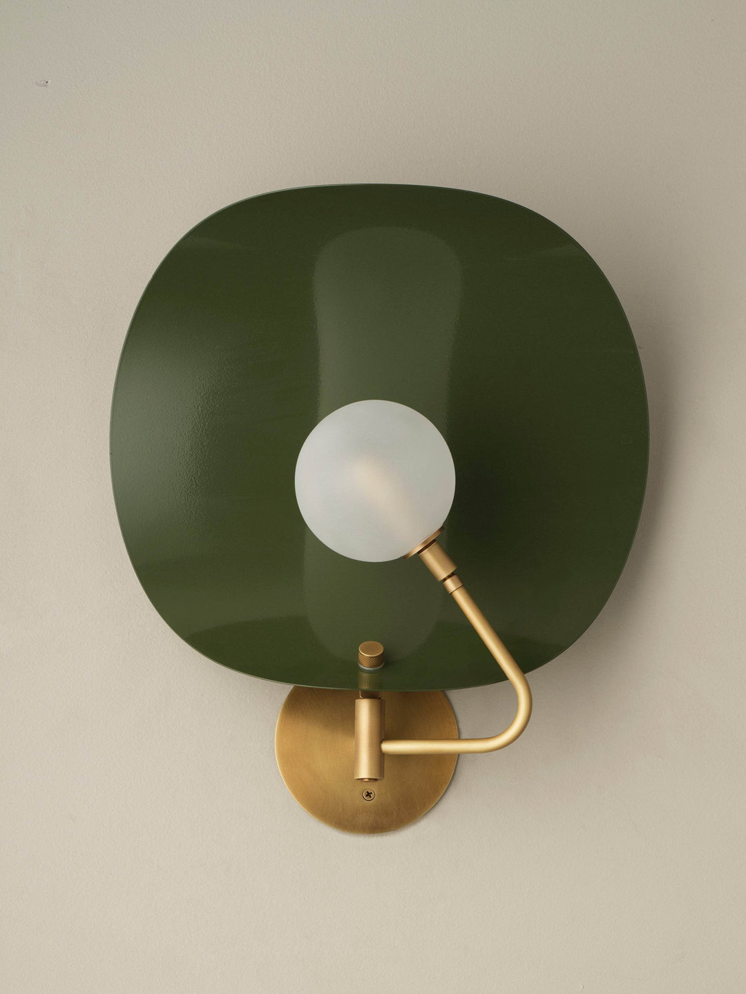 Jenny Glass (Olivine, Natural Brass)