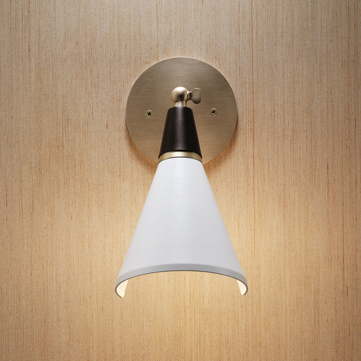 Magari Petite (Natural Brass, Perfect White, Dark Bronze Enamel)