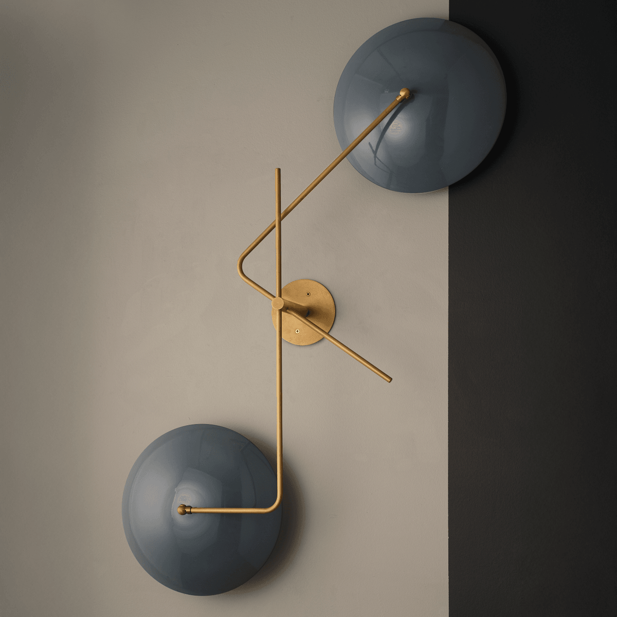 Pianeta Wall Sconce – Blueprint Lighting