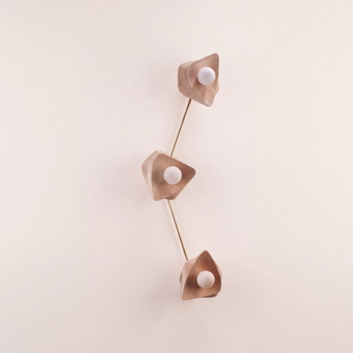 Pothos 3 (Cerused, Natural Brass)