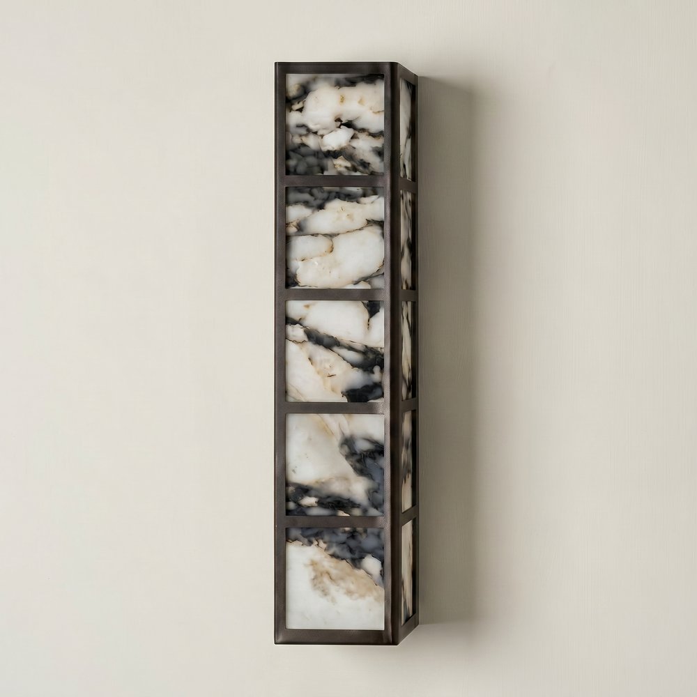Queens 5 (Black, Calacatta Marble)