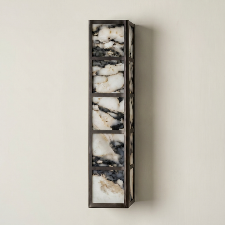 Queens 5 (Black, Calacatta Marble)