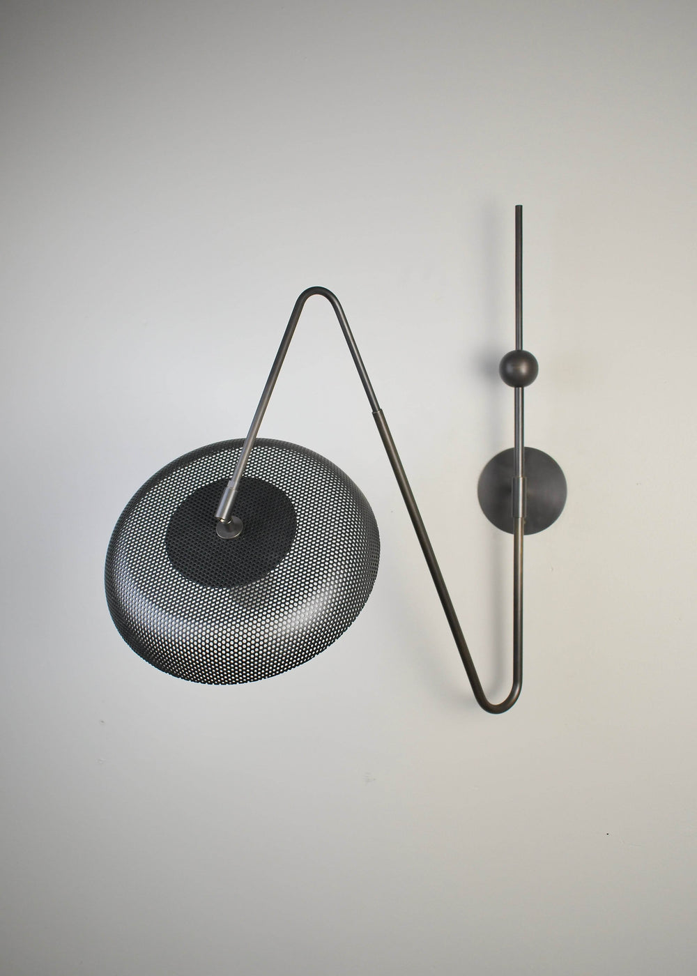 Piatto (Dark Bronze Enamel, Black)
