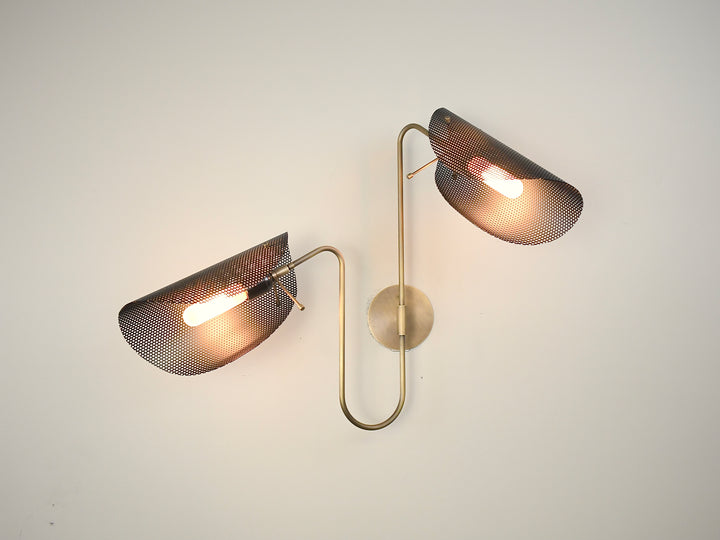 Tulle 2 Wall Lamp (Natural Brass/Black)