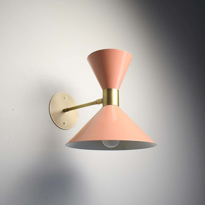 Monarch Wall Sconce (Brushed Brass, Mannequin)