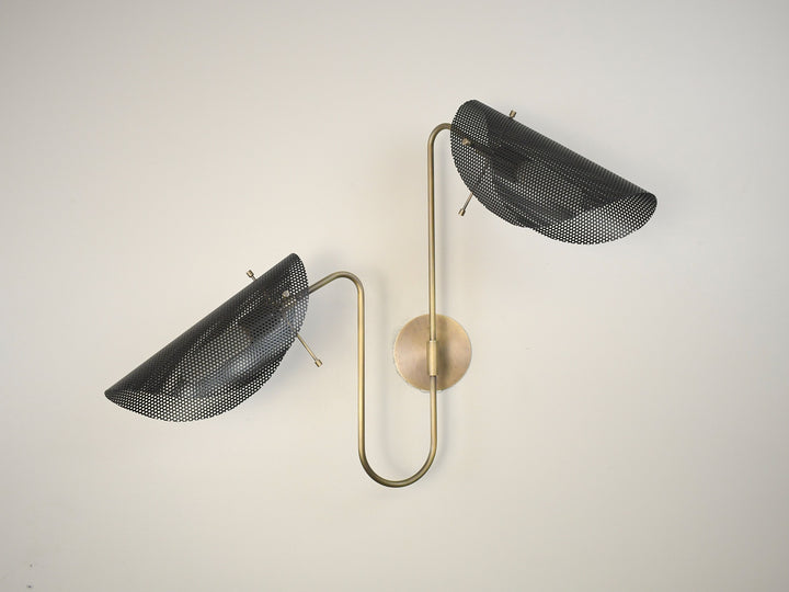 Tulle 2 Wall Lamp (Natural Brass/Black)